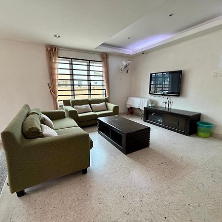 Meng Meng Guesthouse Куантан Экстерьер фото